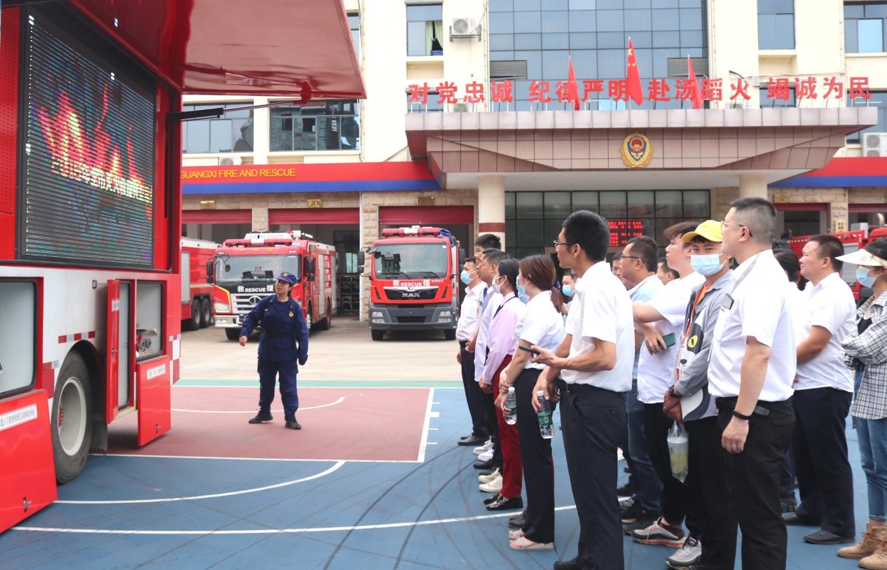 消防清静学习运动3.jpg 消防清静学习运动3.jpg